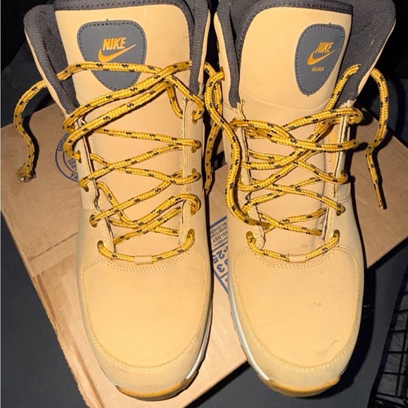 Sold - Picture 2 of 4